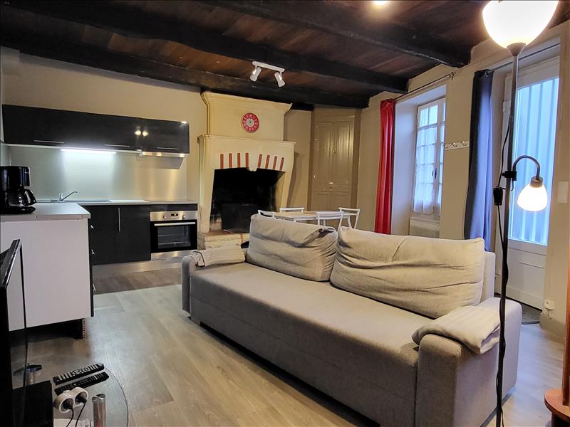 Vente Immeuble JONZAC - -  137 m² - (17500)