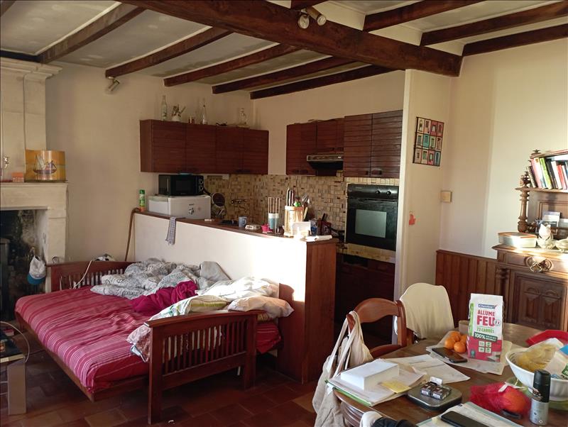 Vente Maison JONZAC - 6 pièces -207 m² - (17500)