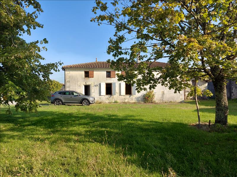 Vente Maison REAUX SUR TREFLE - 3 pièces -103 m² - (17500)