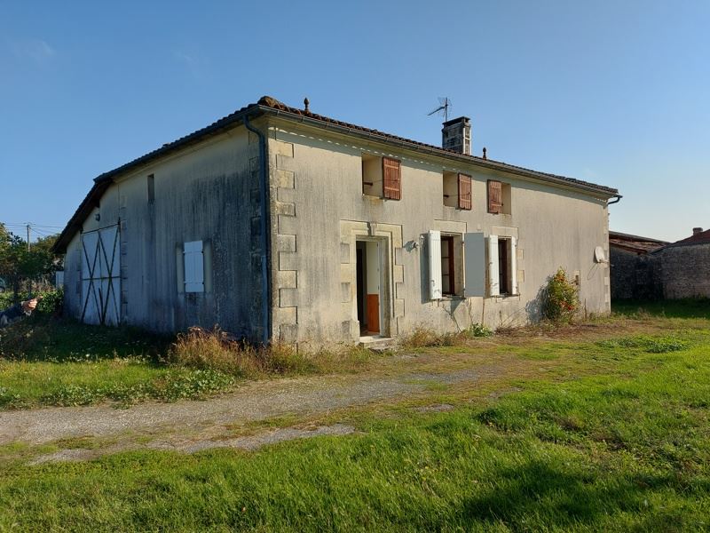 Vente Maison REAUX SUR TREFLE - 3 pièces -103 m² - (17500)