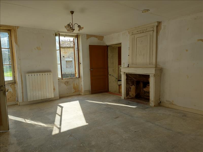 Vente Maison CLION - 4 pièces -110 m² - (17240)