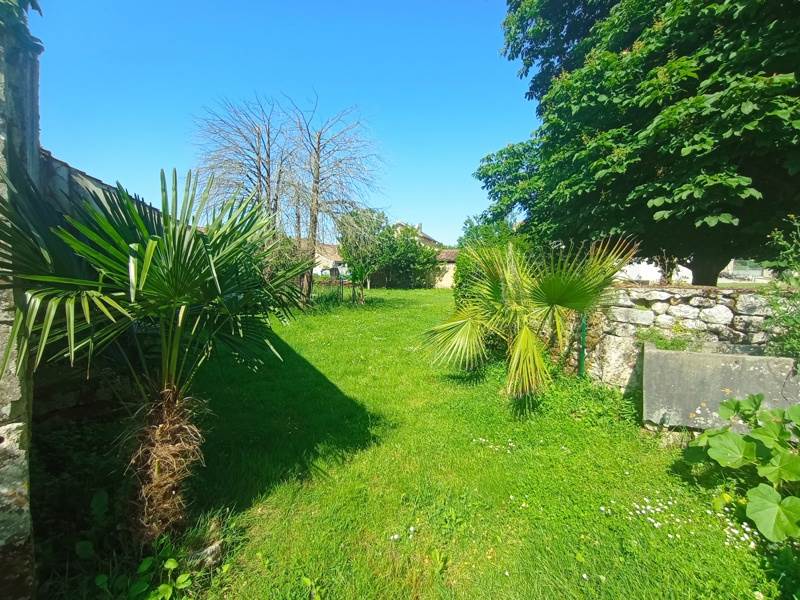 Vente Maison CLION - 5 pièces -127 m² - (17240)