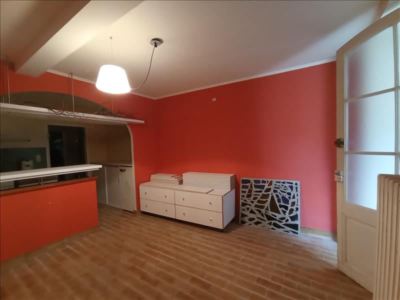 Vente Immeuble JONZAC - -  350 m² - (17500)