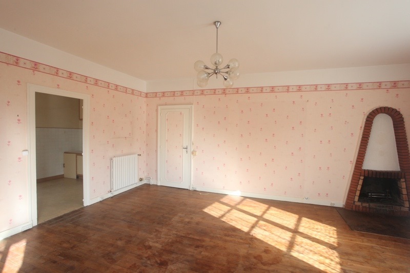 Vente Maison JONZAC - 6 pièces -134 m² - (17500)