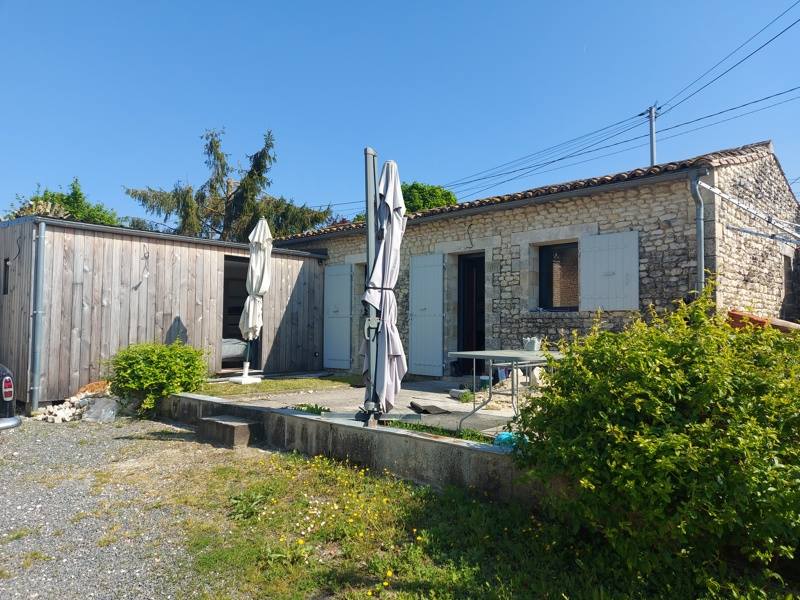 Vente Maison NEUILLAC - 4 pièces -55 m² - (17520)