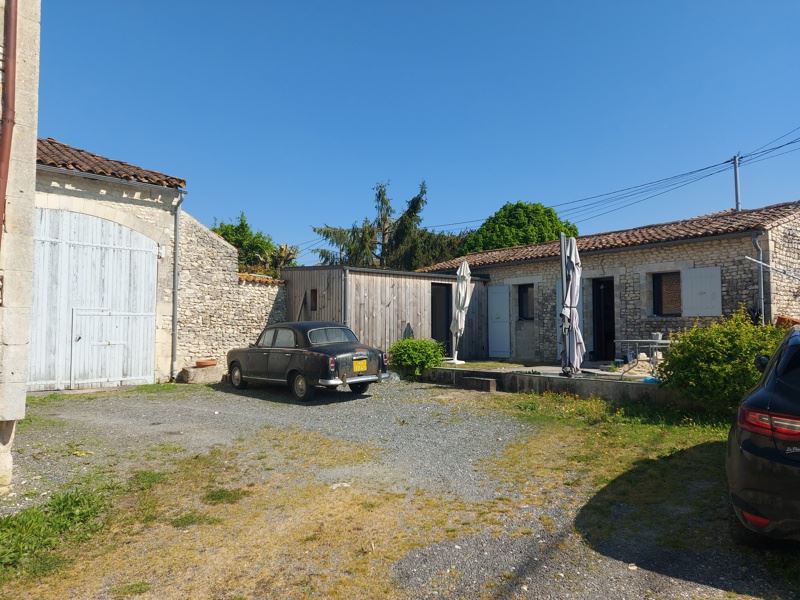Vente Maison NEUILLAC - 4 pièces -55 m² - (17520)