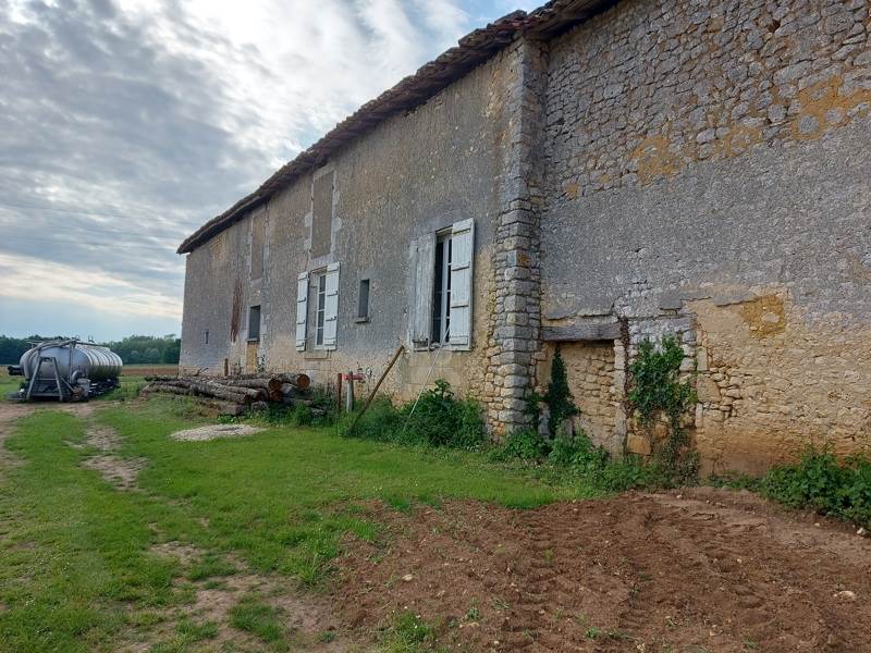 Vente Maison ST GENIS DE SAINTONGE - 3 pièces -73 m² - (17240)