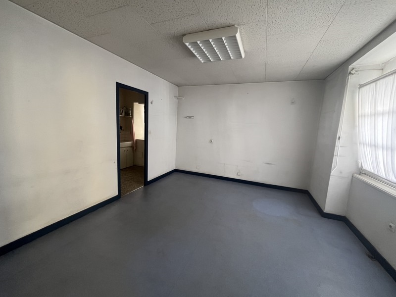 Vente Maison JONZAC - 7 pièces -300 m² - (17500)