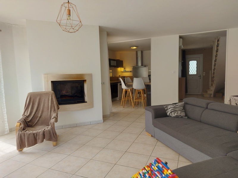 Vente Maison OZILLAC - 5 pièces -152 m² - (17500)