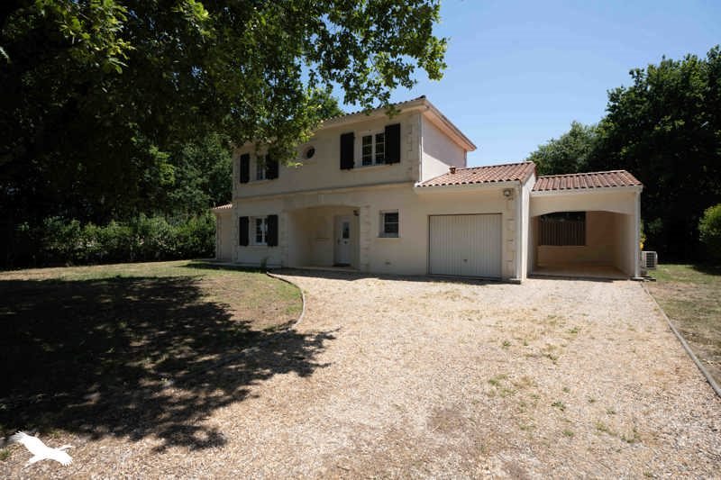 Vente Maison OZILLAC - 5 pièces -152 m² - (17500)