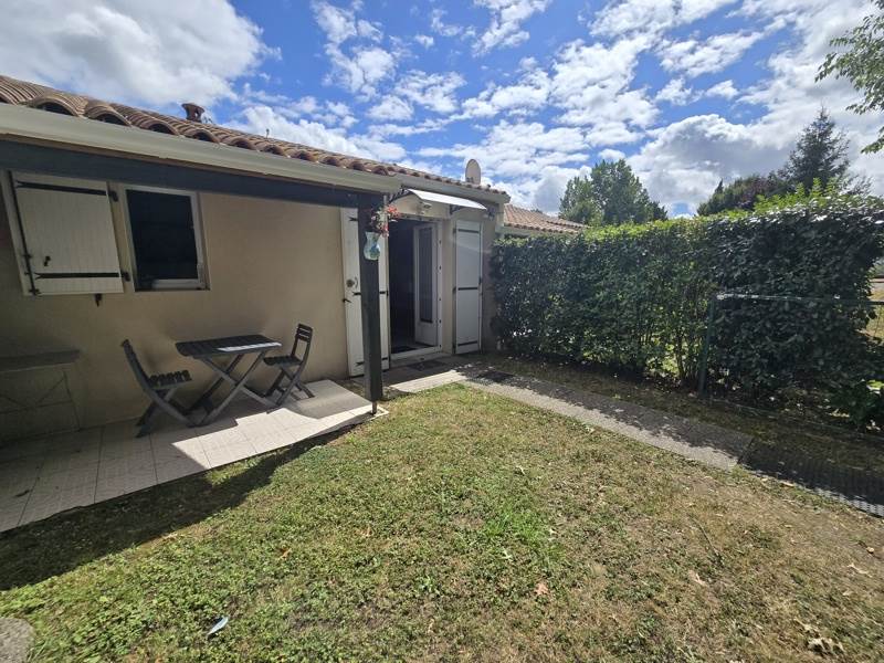 Vente Maison OZILLAC - 2 pièces -34 m² - (17500)