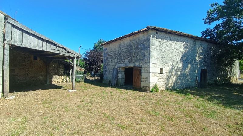Vente Grange ST HILAIRE DU BOIS - 1 pièce -95 m² - (17500)