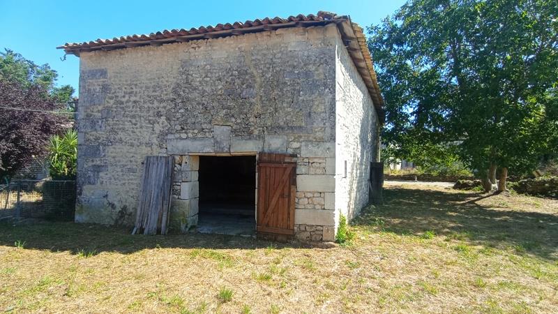 Vente Grange ST HILAIRE DU BOIS - 1 pièce -95 m² - (17500)