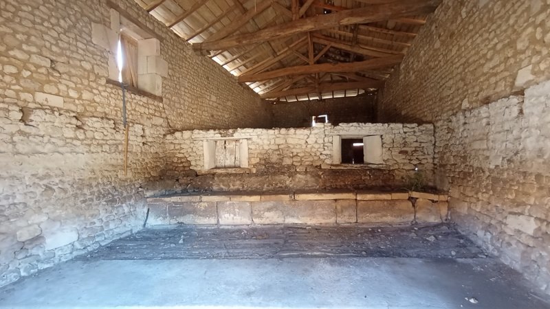 Vente Grange ST HILAIRE DU BOIS - 1 pièce -95 m² - (17500)