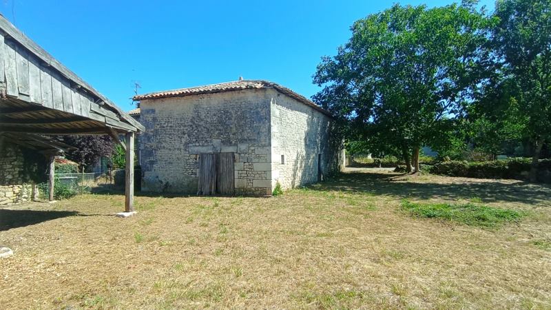 Vente Grange ST HILAIRE DU BOIS - 1 pièce -95 m² - (17500)