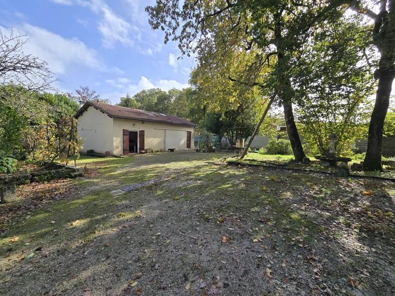 Vente Terrain ST GERMAIN DE LUSIGNAN - -2555 m² - (17500)