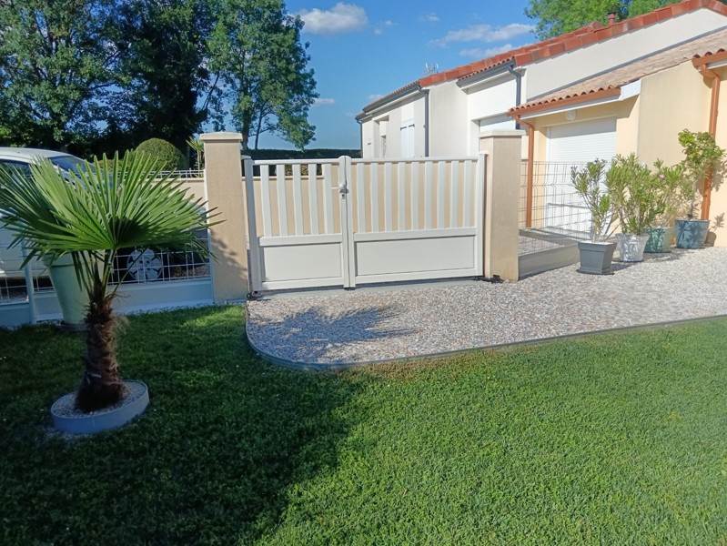 Vente Maison ARCHIAC - 6 pièces -122 m² - (17520)