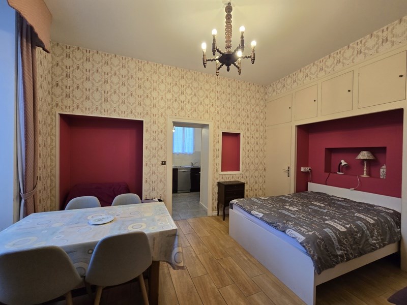 Vente Immeuble JONZAC - -  158 m² - (17500)