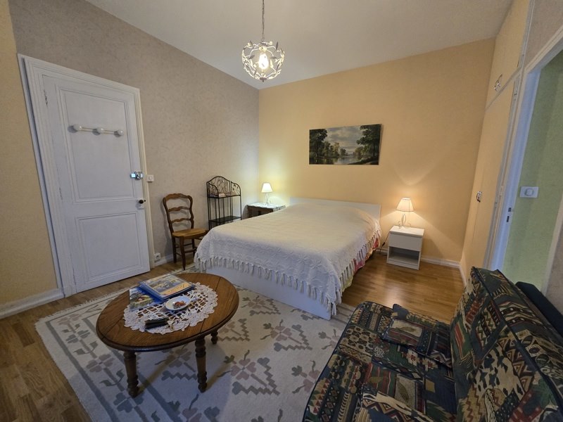 Vente Immeuble JONZAC - -  158 m² - (17500)