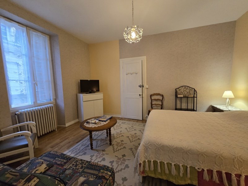 Vente Immeuble JONZAC - -  158 m² - (17500)