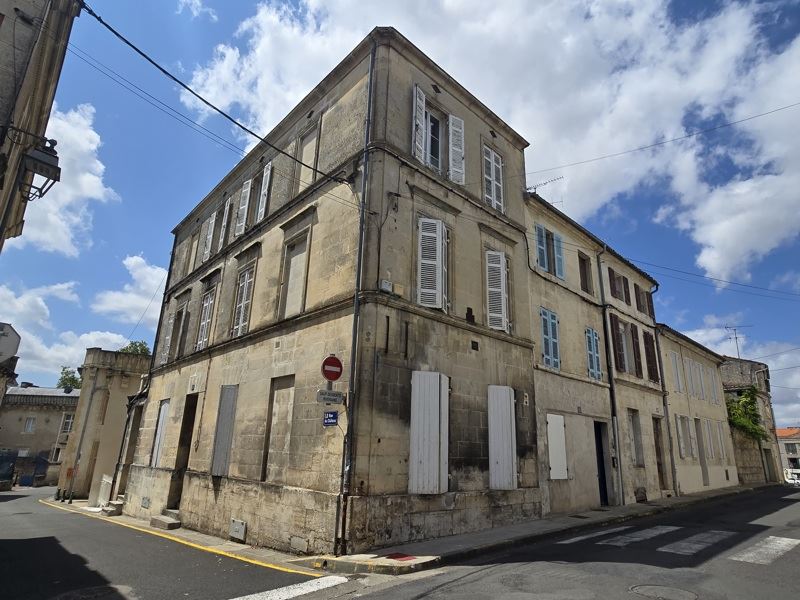 Vente Immeuble JONZAC - -  158 m² - (17500)