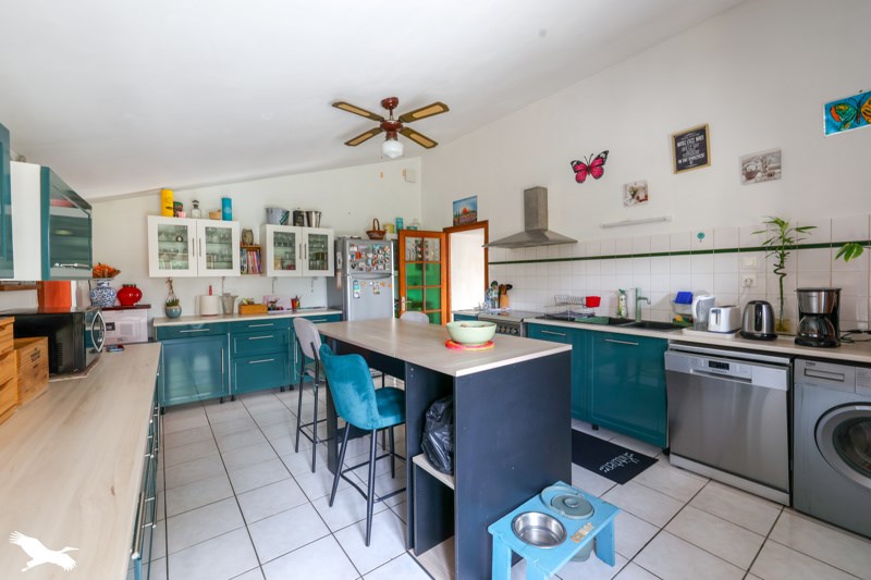 Vente Maison FONTAINES D OZILLAC - 5 pièces -141 m² - (17500)
