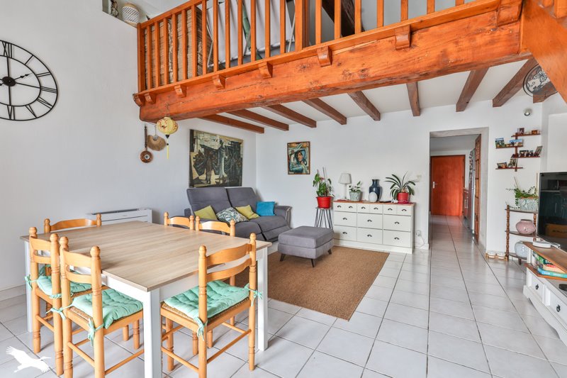 Vente Maison FONTAINES D OZILLAC - 5 pièces -141 m² - (17500)