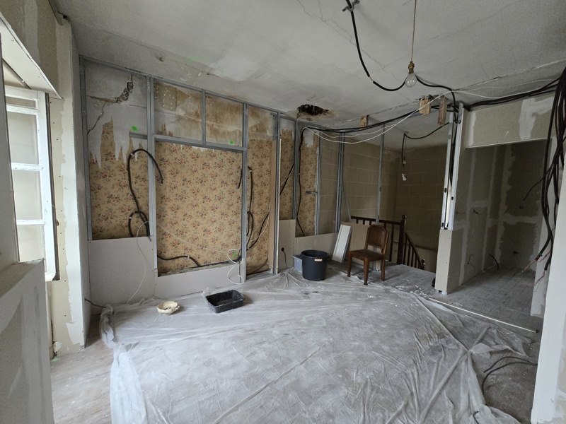 Vente Maison JONZAC - 3 pièces -90 m² - (17500)