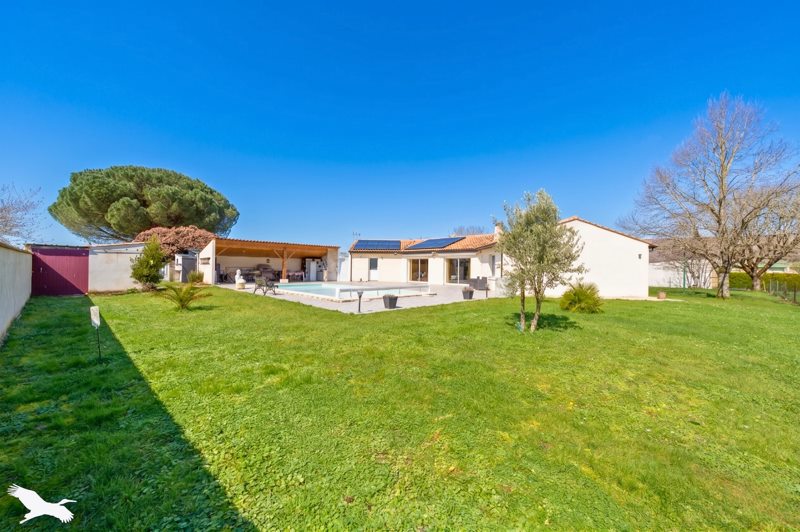 Vente Maison ST GENIS DE SAINTONGE - 4 pièces -109 m² - (17240)