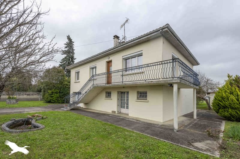 Vente Maison JONZAC - 6 pièces -160 m² - (17500)