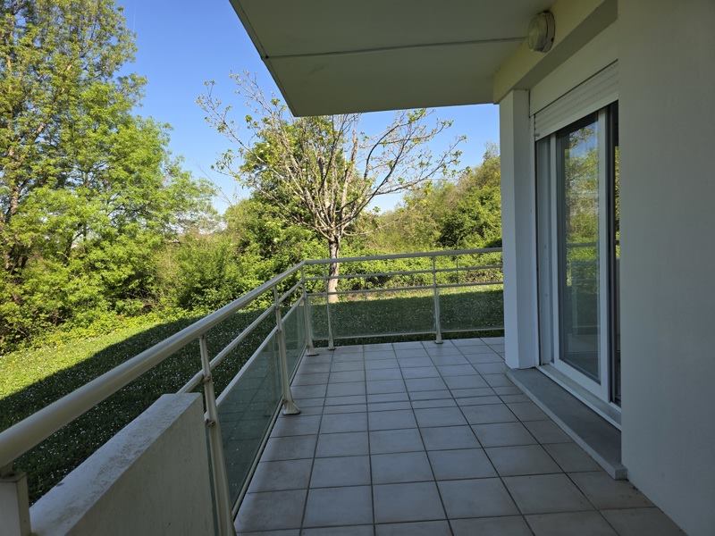 Vente Appartement JONZAC - 3 pièces -55 m² - (17500)