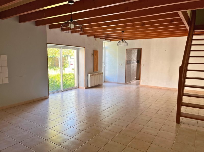 Vente Immeuble ST GERMAIN DE LUSIGNAN - -  337 m² - (17500)