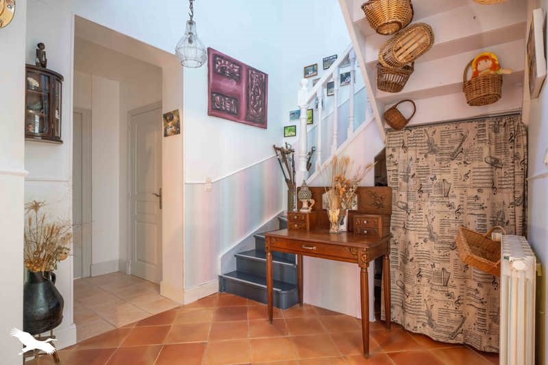 Vente Maison JONZAC - 7 pièces -250 m² - (17500)