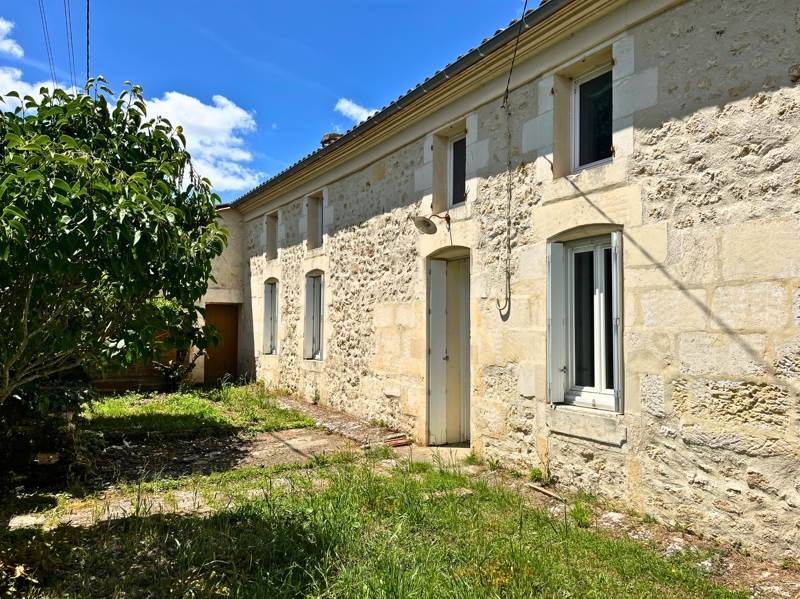 Vente Maison GUITINIERES - 4 pièces -109 m² - (17500)