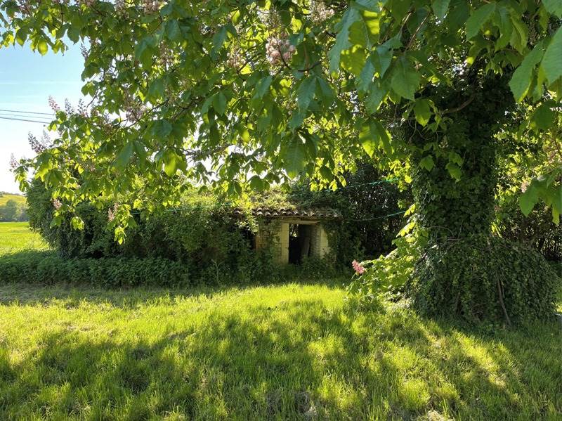 Vente Maison LEOVILLE - 5 pièces -107 m² - (17500)