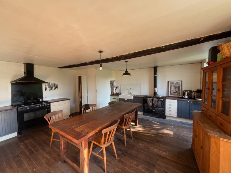 Vente Maison LEOVILLE - 5 pièces -107 m² - (17500)