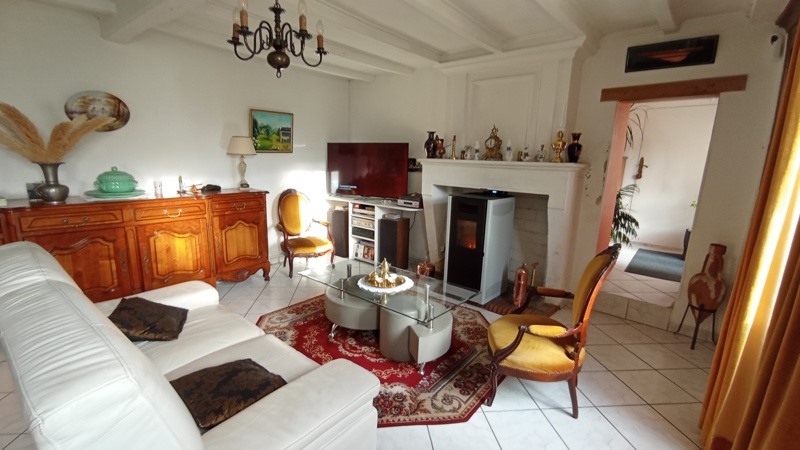 Vente Maison ST GEORGES ANTIGNAC - 4 pièces -100 m² - (17240)