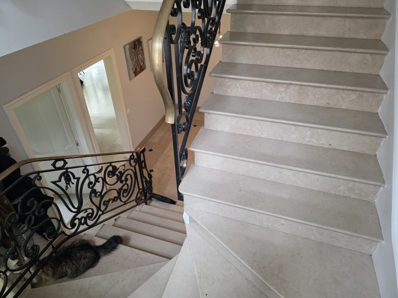 Vente Maison JONZAC - 9 pièces -275 m² - (17500)