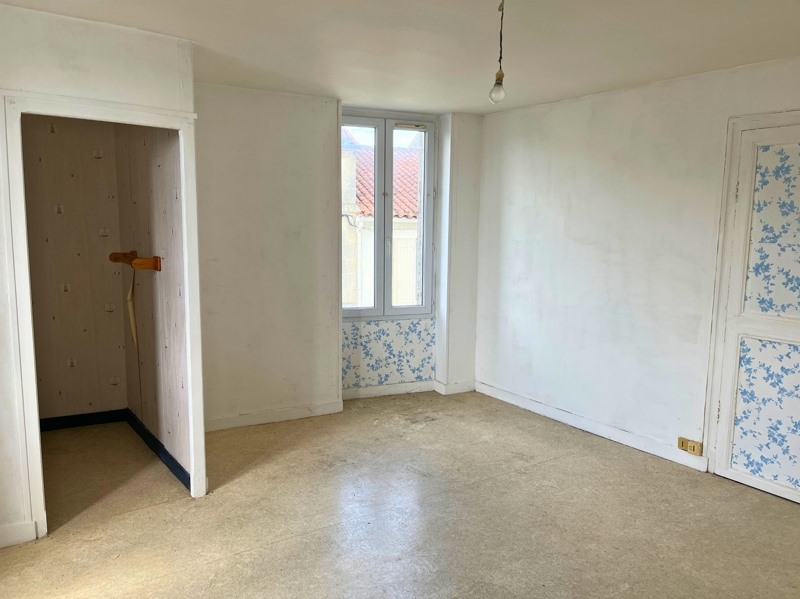 Vente Immeuble JONZAC - -  240 m² - (17500)
