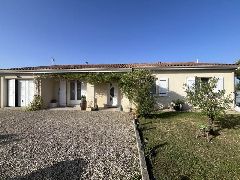 Vente Maison ST SIMON DE BORDES - 5 pièces -113 m² - (17500)