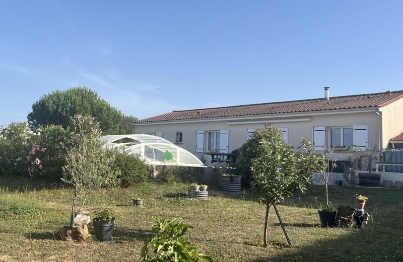 Vente Maison ST SIMON DE BORDES - 5 pièces -113 m² - (17500)
