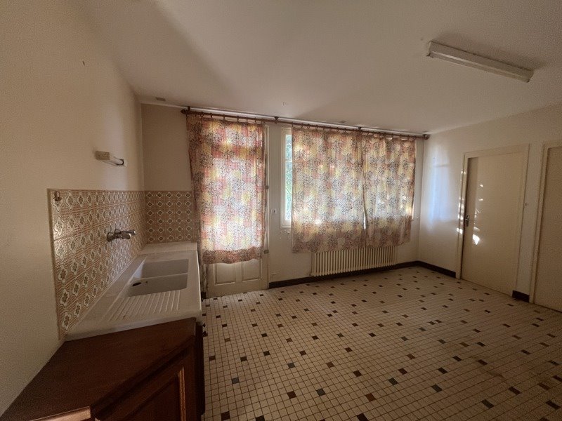 Vente Maison REAUX SUR TREFLE - 6 pièces -202 m² - (17500)