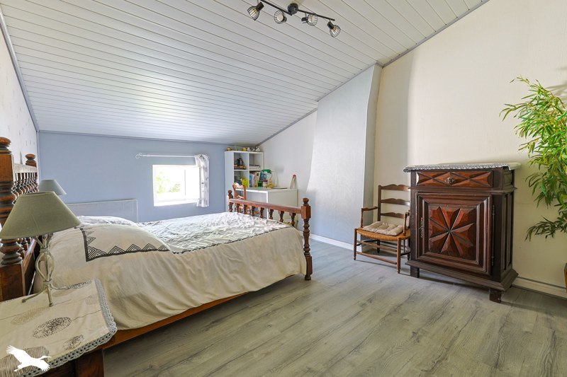Vente Maison CLAM - 8 pièces -227 m² - (17500)