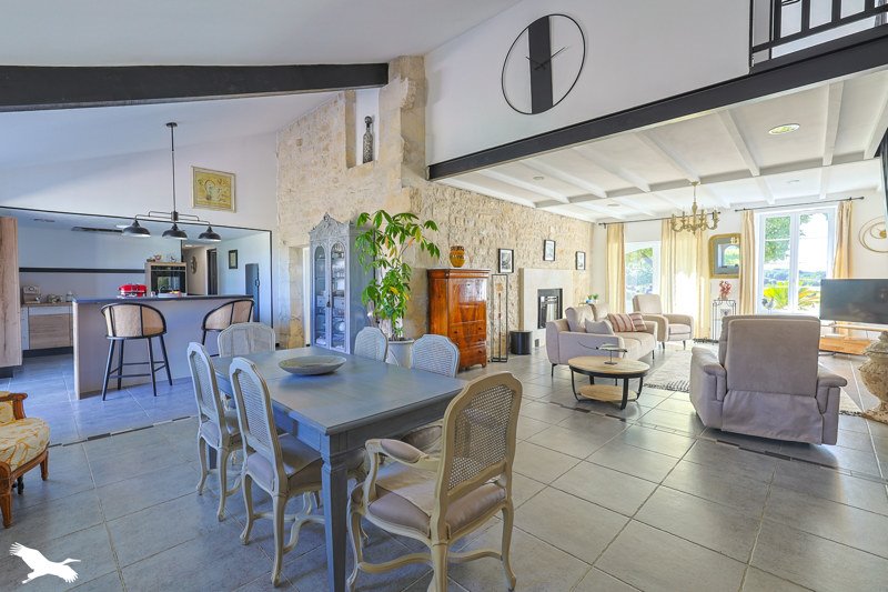 Vente Maison GUITINIERES - 9 pièces -322 m² - (17500)