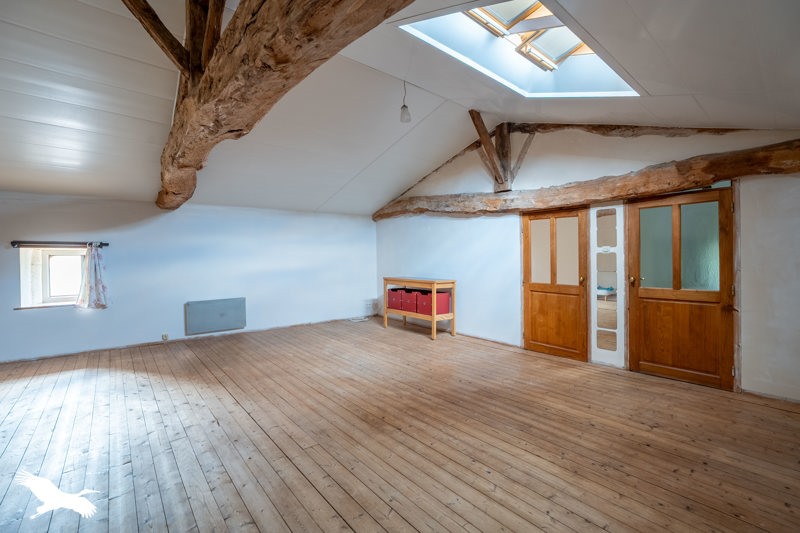 Vente Maison NEUILLAC - 3 pièces -146 m² - (17520)