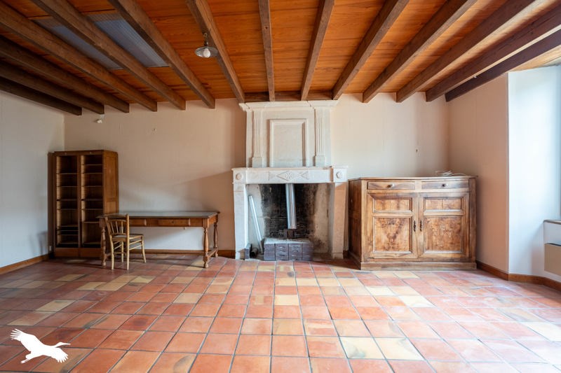 Vente Maison NEUILLAC - 3 pièces -146 m² - (17520)