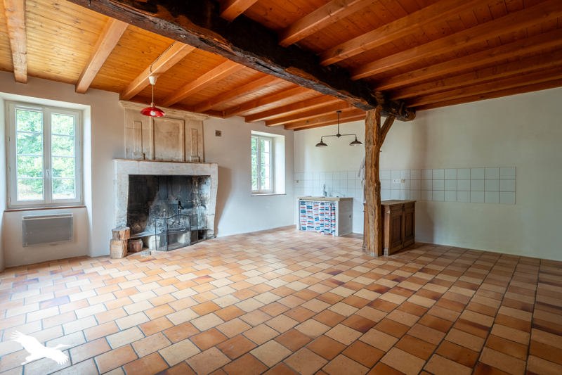 Vente Maison NEUILLAC - 3 pièces -146 m² - (17520)