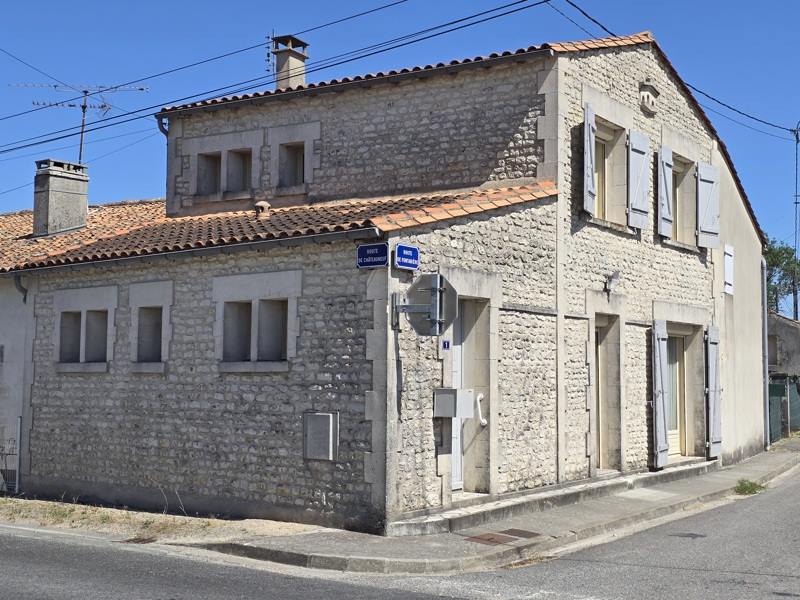 Vente Maison ARCHIAC 17520 3 pièces - 93 m²