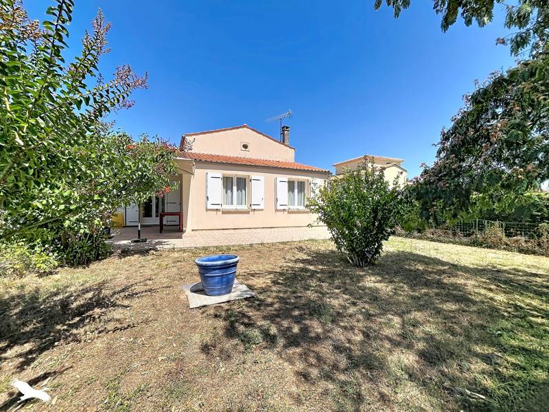 Vente Maison ST SIMON DE BORDES - 7 pièces -129 m² - (17500)