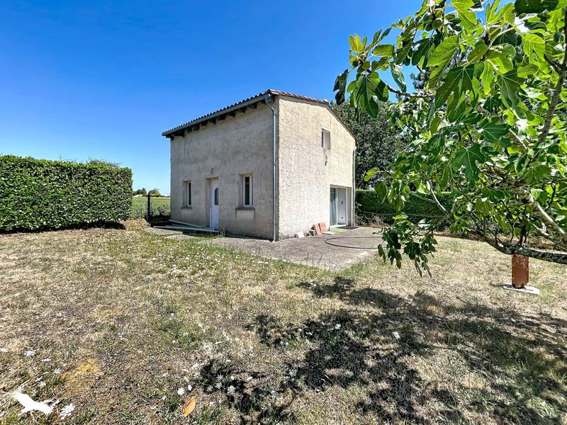 Vente Maison ST SIMON DE BORDES - 7 pièces -129 m² - (17500)